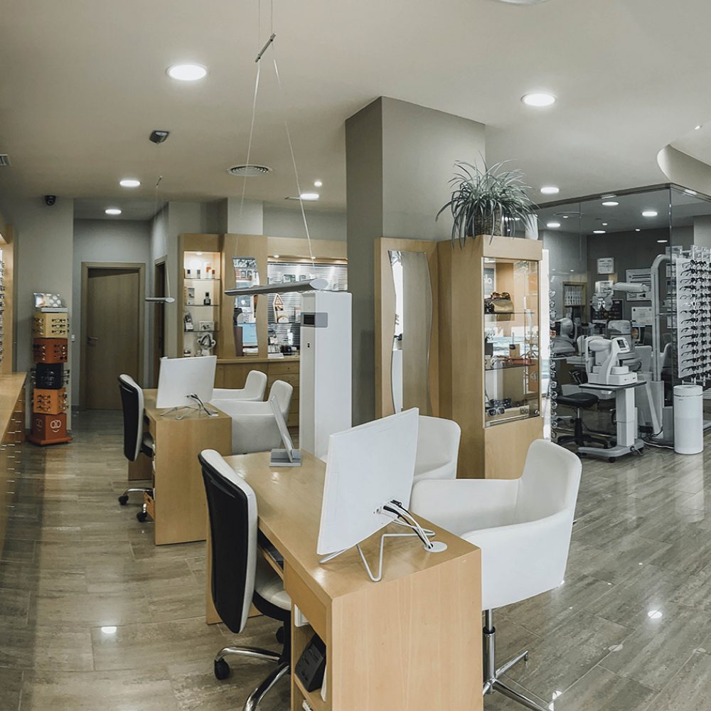 panoramicadentro-optica-artvisual-cambrils